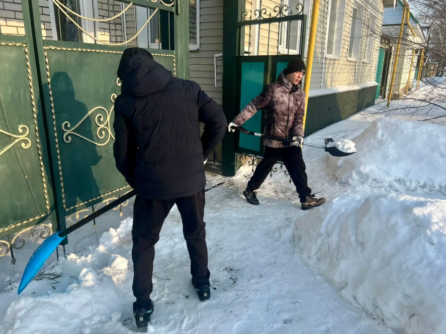 Фото: «Снежный десант» в действии: согреваем добрыми делами! — 6