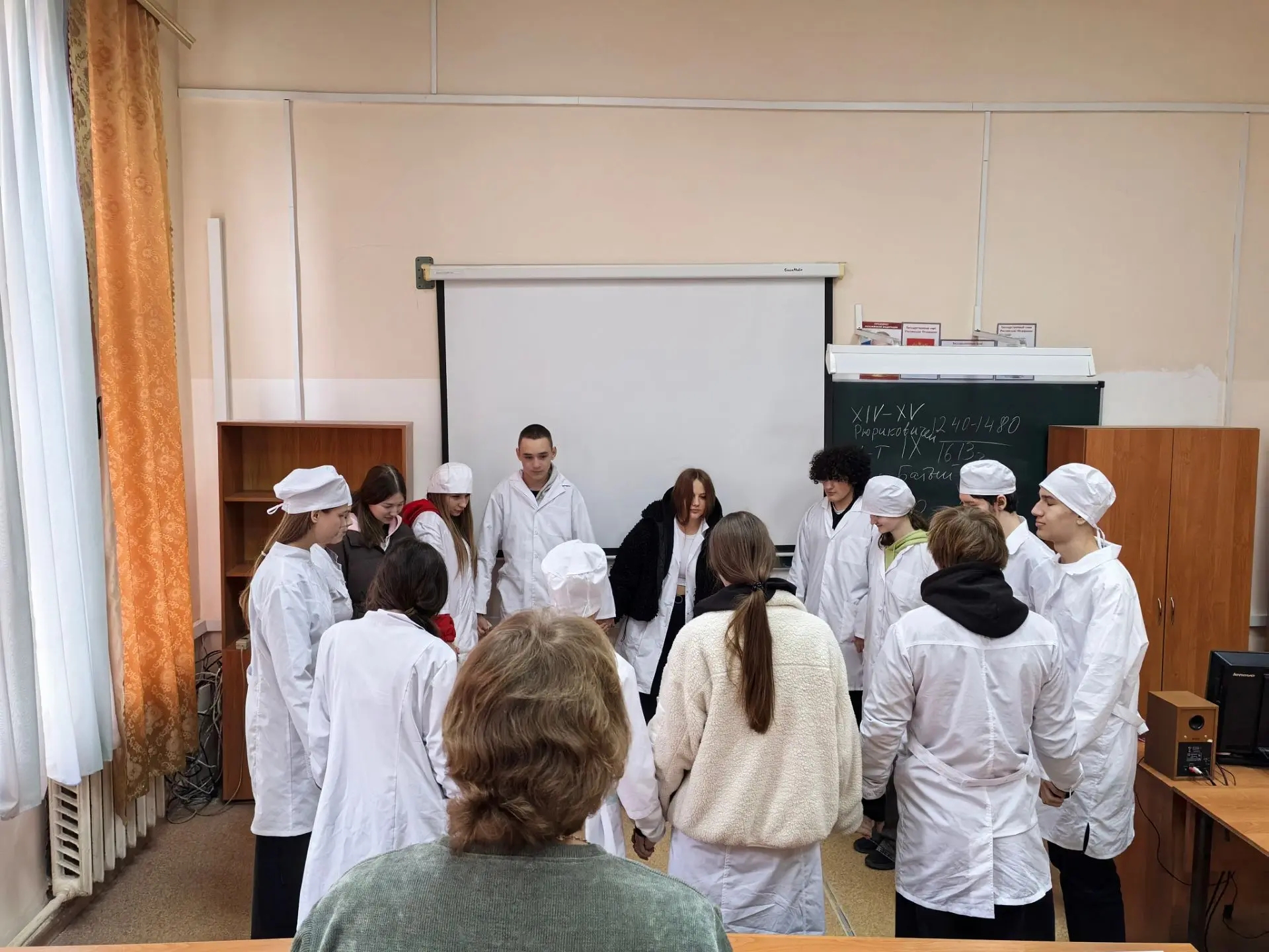 Фото: Первокурсники ГБПОУ «СМГК»: от «просто одногруппники» к настоящей команде! — 1