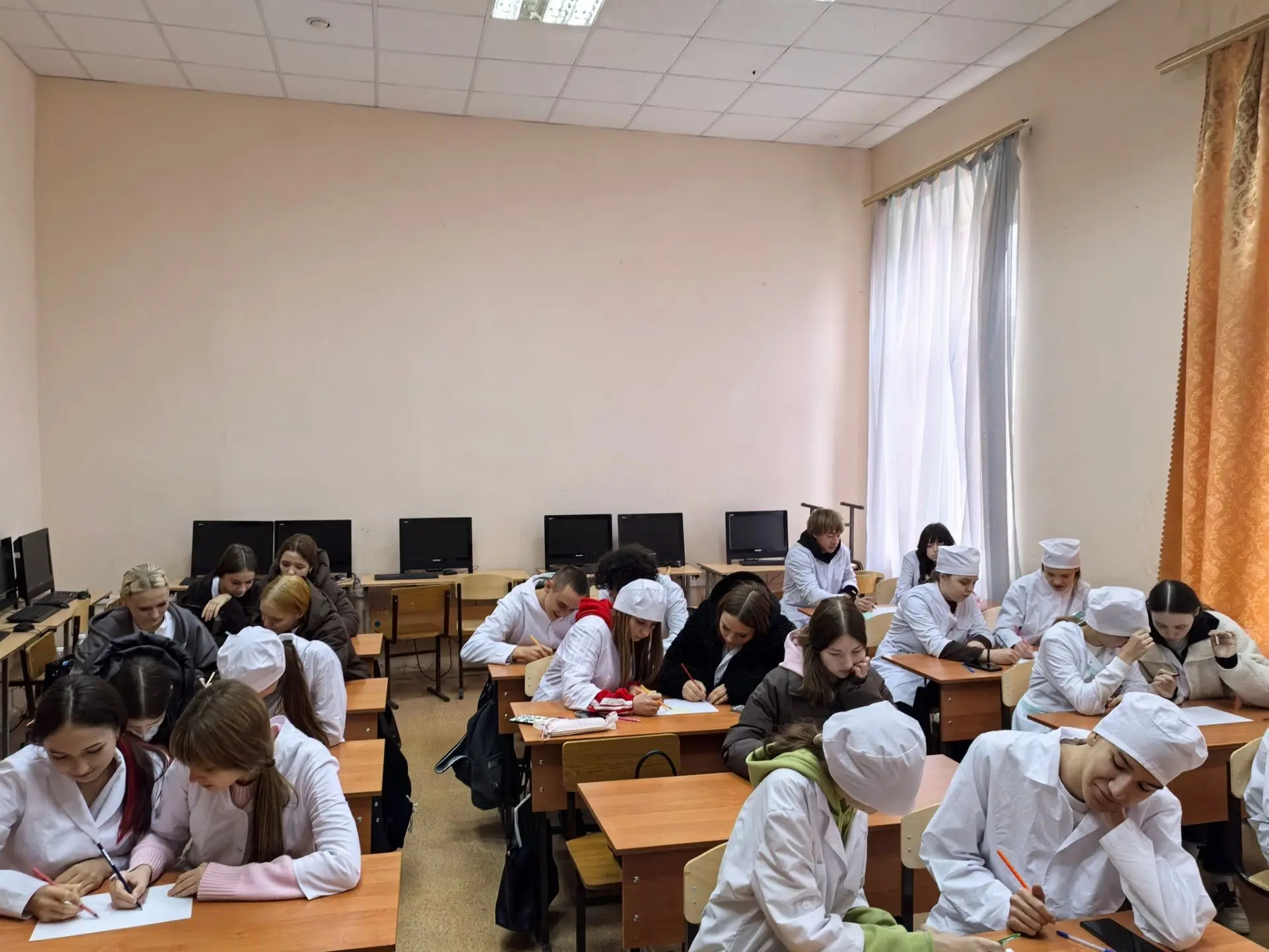 Фото: Первокурсники ГБПОУ «СМГК»: от «просто одногруппники» к настоящей команде! — 2
