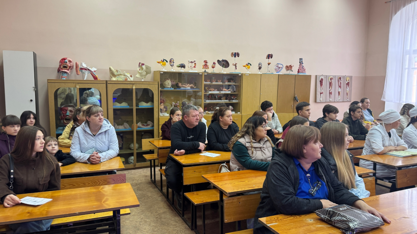 Фото: «ПРОверь!»: родители прошли по маршрутам будущих профессий — 1