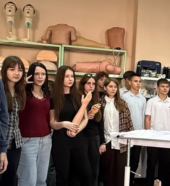 Фото: «Билет в будущее»: первая профессиональная проба «Оказание экстренной медицинской помощи» — 5
